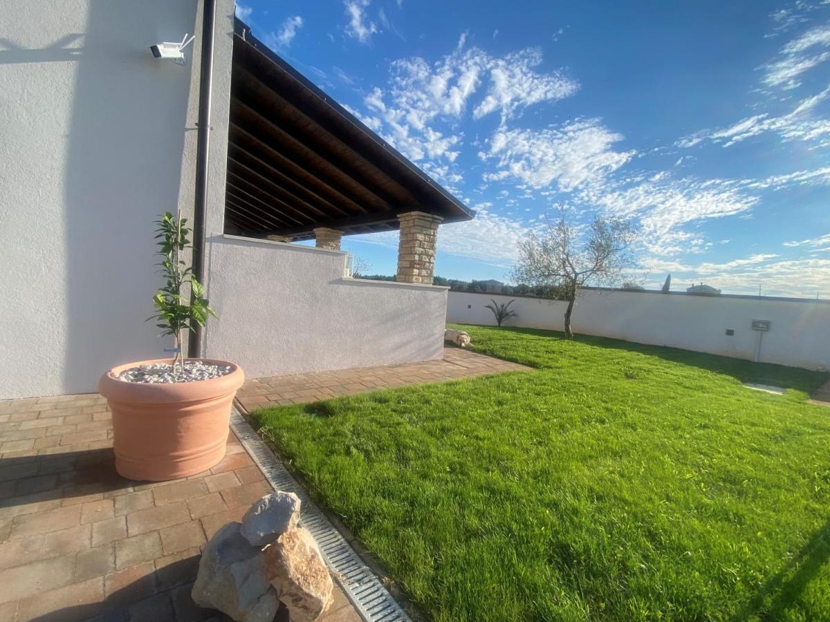 Villa Victoria Istra - Heated Pool Nova Vas  Luaran gambar